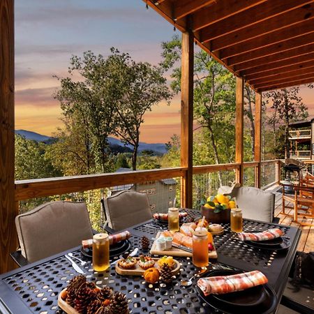 Tranquil Mountain Getaway By Ghosal Luxury Lodging Gatlinburg Esterno foto