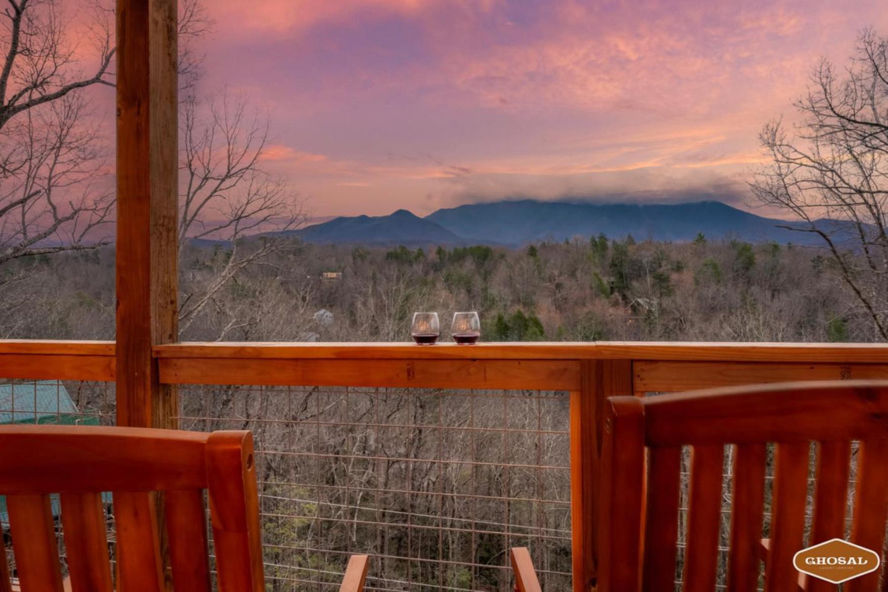 Tranquil Mountain Getaway By Ghosal Luxury Lodging Gatlinburg Esterno foto