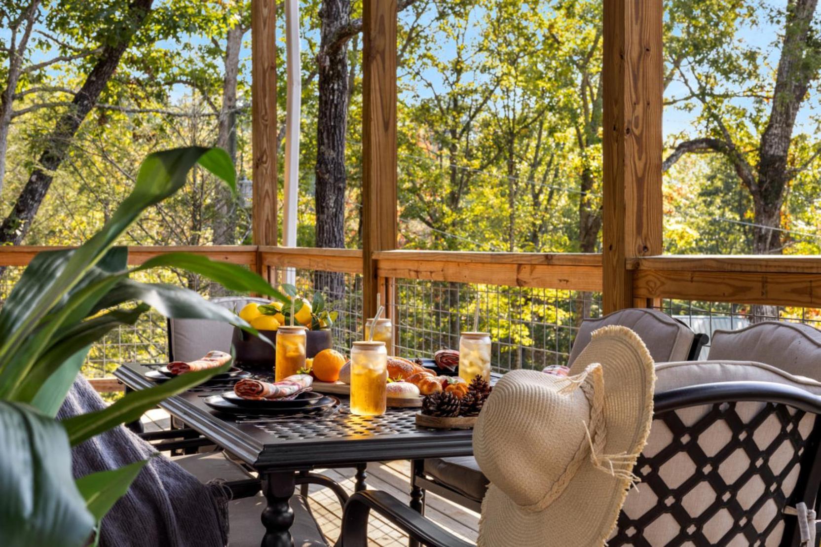 Tranquil Mountain Getaway By Ghosal Luxury Lodging Gatlinburg Esterno foto