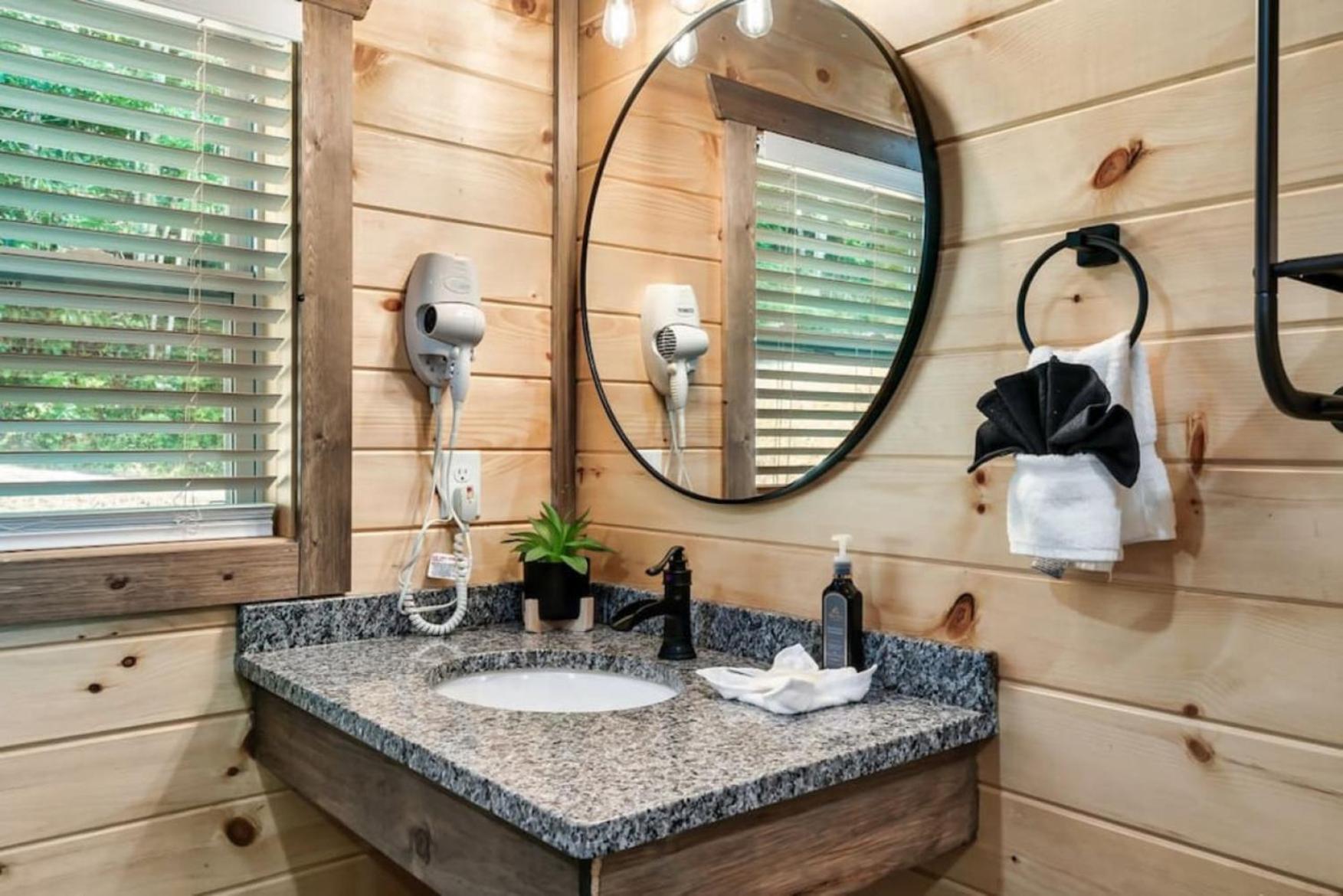 Tranquil Mountain Getaway By Ghosal Luxury Lodging Gatlinburg Esterno foto