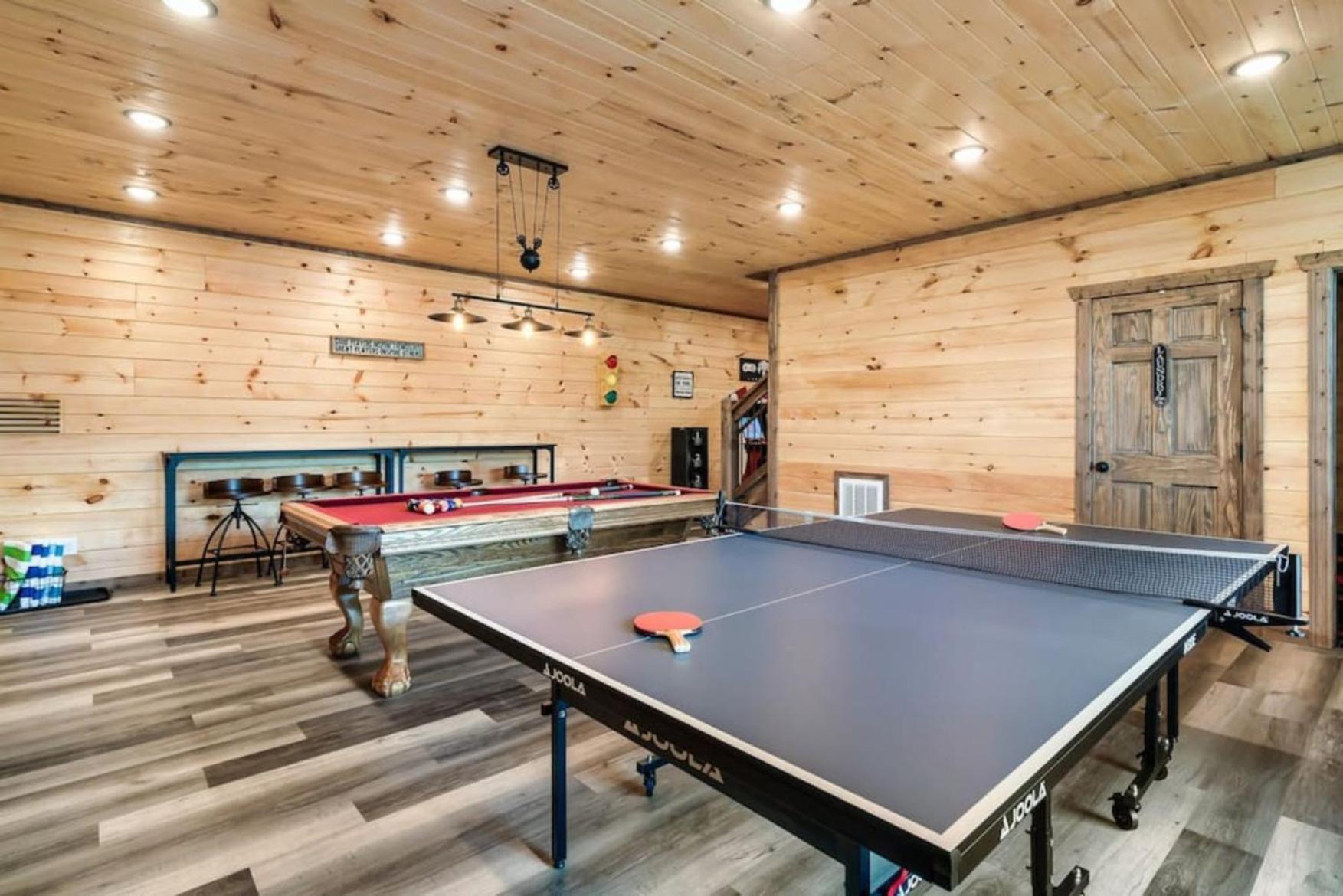 Tranquil Mountain Getaway By Ghosal Luxury Lodging Gatlinburg Esterno foto